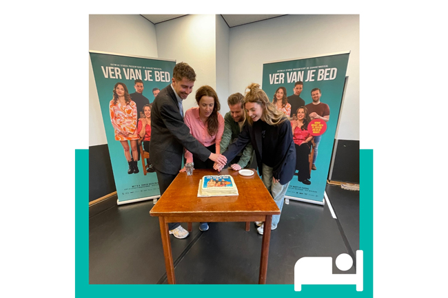 Repetities van nieuwe cabaretmusical ver van je bed gestart - Musical Vibes